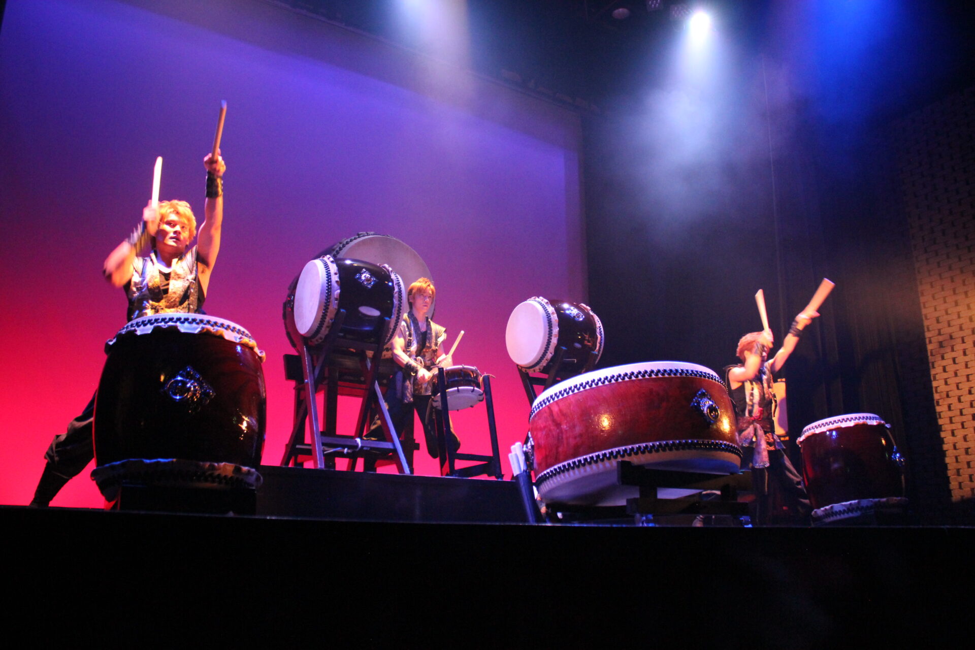 演奏のご依頼 - 世界最大級の和太鼓教室 TAIKO-LAB